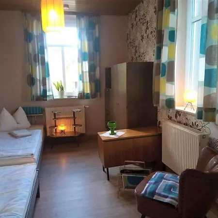 Zur Eisenbahn Apartment *