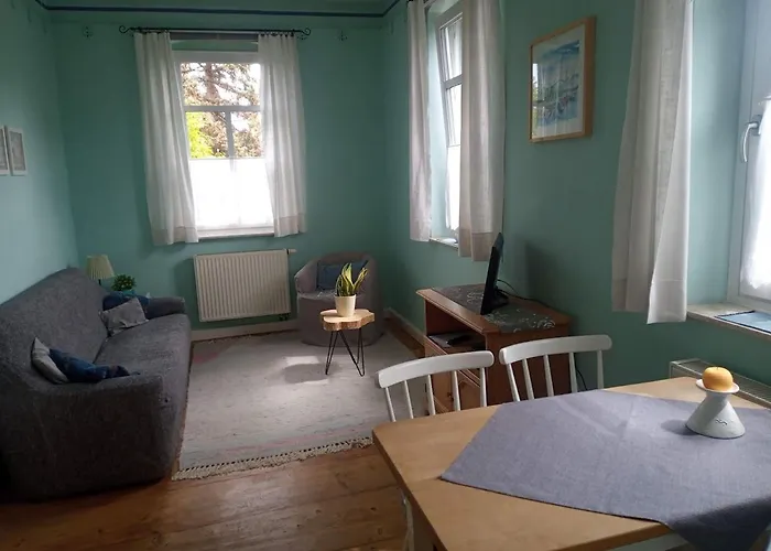 Zur Eisenbahn Apartamento *